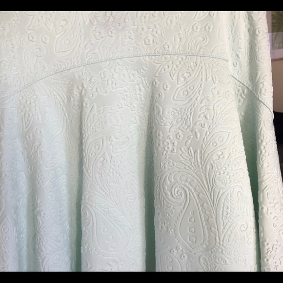 Skirt - Picture 2 of 3